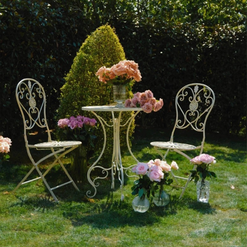 Table et chaises en fer forgé  - Outdoor Furniture Cafe avis et prix